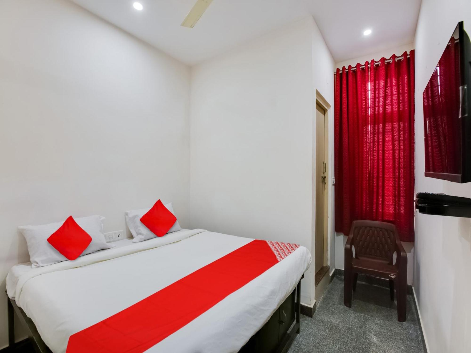 Hotel O Manjushree Boarding & Lodging Nearby Dr.Br Ambedkar Stadium Basveshwar Nagar Бенґалуру Екстер'єр фото