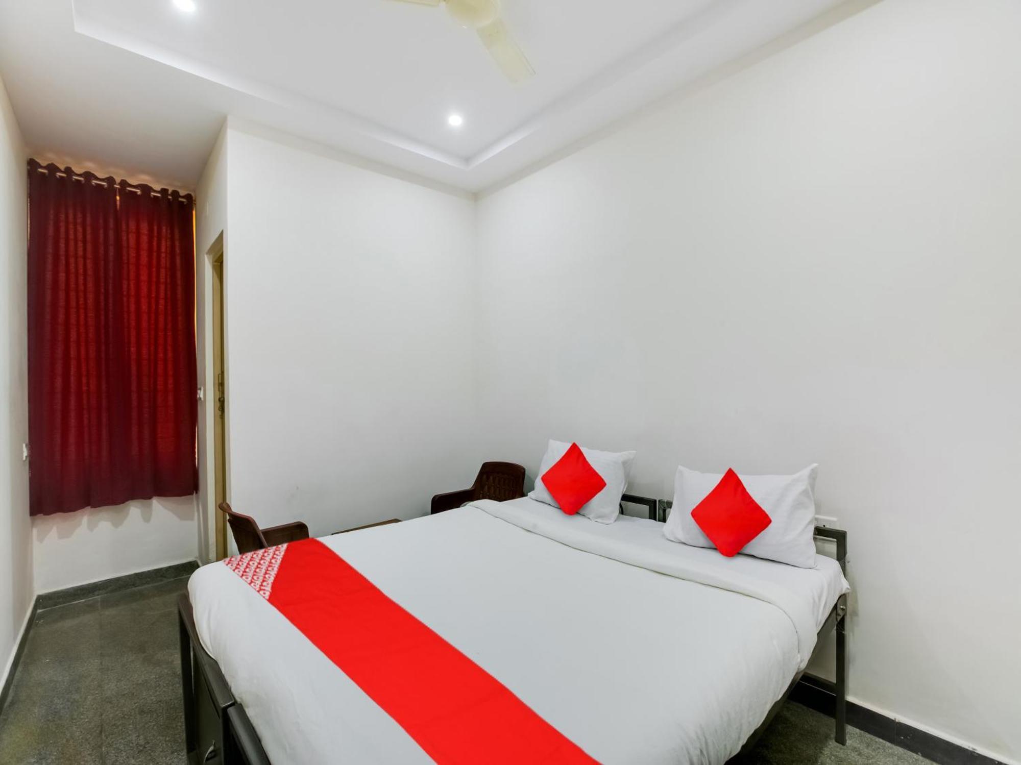 Hotel O Manjushree Boarding & Lodging Nearby Dr.Br Ambedkar Stadium Basveshwar Nagar Бенґалуру Екстер'єр фото