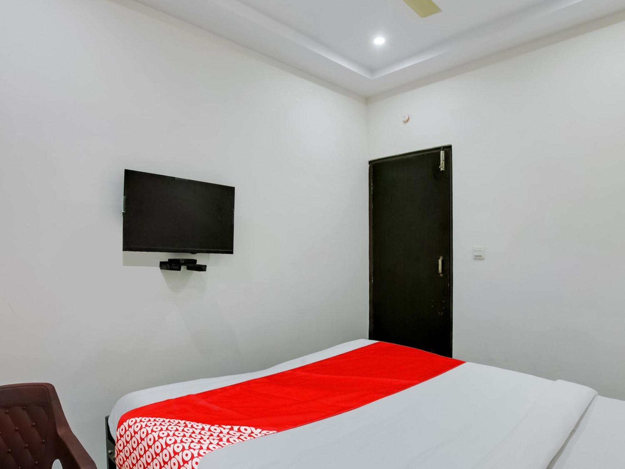 Hotel O Manjushree Boarding & Lodging Nearby Dr.Br Ambedkar Stadium Basveshwar Nagar Бенґалуру Екстер'єр фото
